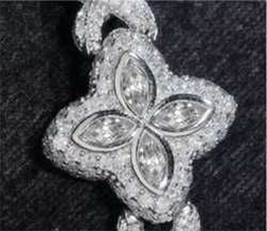 New Arrival Trendy Rapper Jewelry Iced Out 925 Silver Plated Moissanite Clover 18MM Infinity Link Cuban Bracelet Men